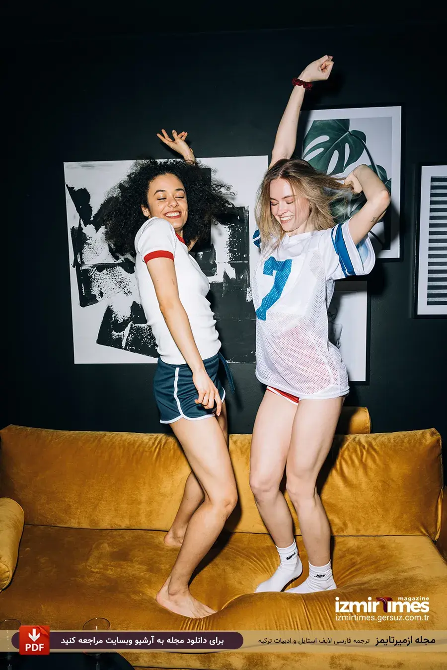 دو دختر با شلوارک در حال رقص