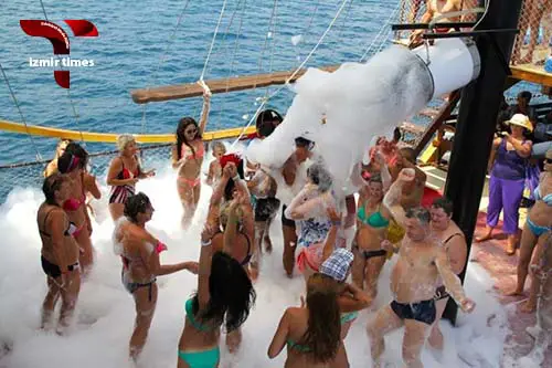 تور کشتی چشمه ازمیر